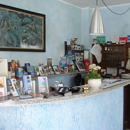 Hotel Primavera Дезенцано-дель-Гарда Екстер'єр фото